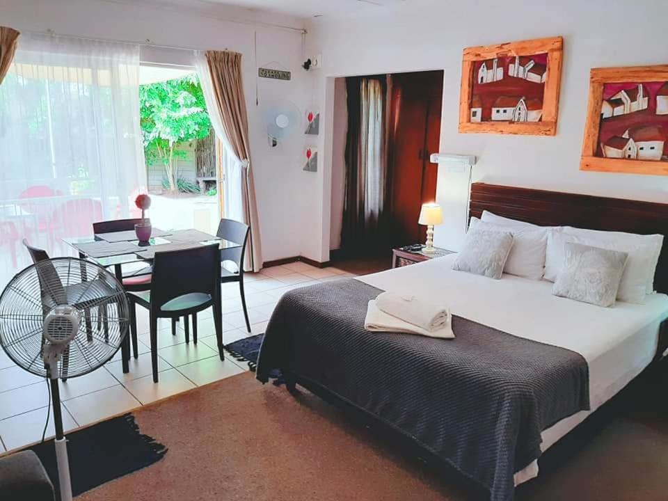 Aandrus Guesthouse Bloemfontein Zewnętrze zdjęcie