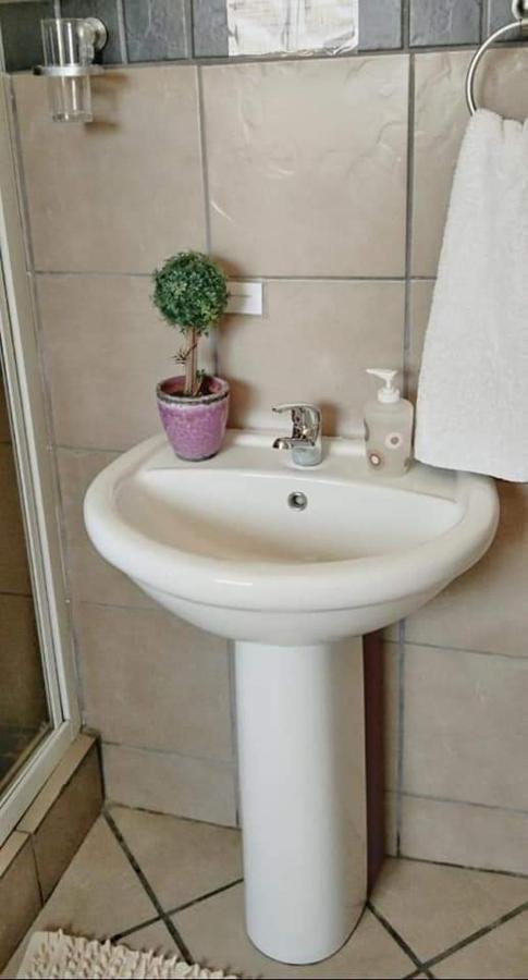 Aandrus Guesthouse Bloemfontein Zewnętrze zdjęcie