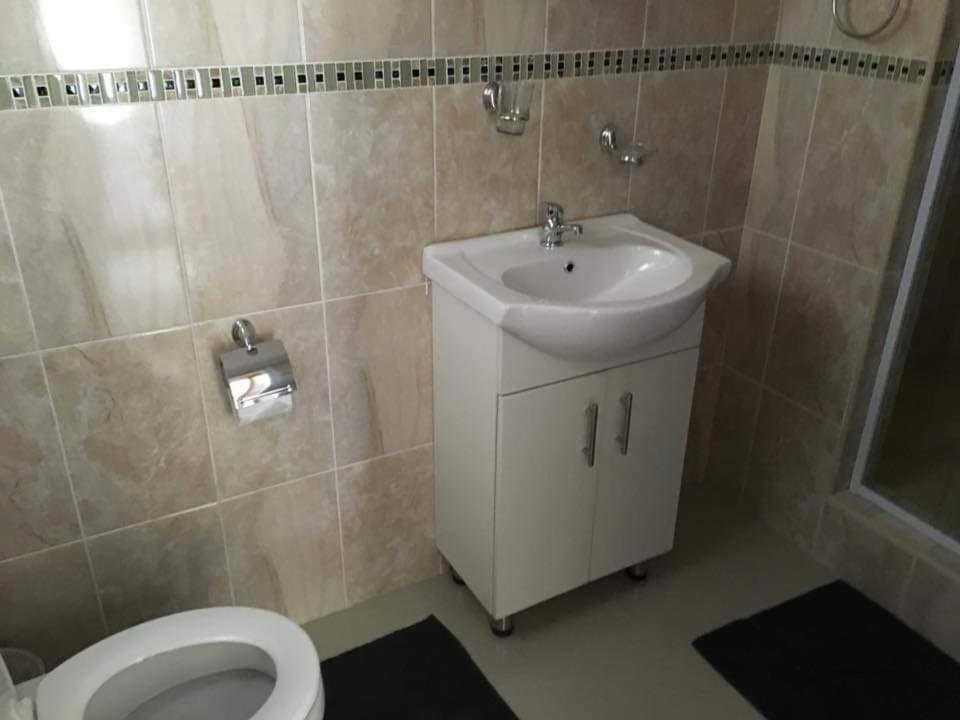 Aandrus Guesthouse Bloemfontein Zewnętrze zdjęcie