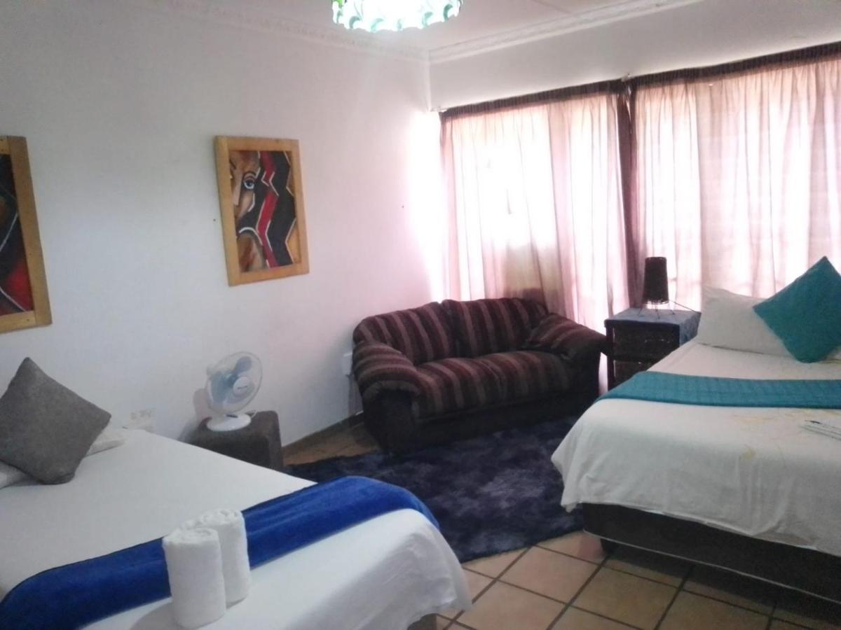 Aandrus Guesthouse Bloemfontein Zewnętrze zdjęcie