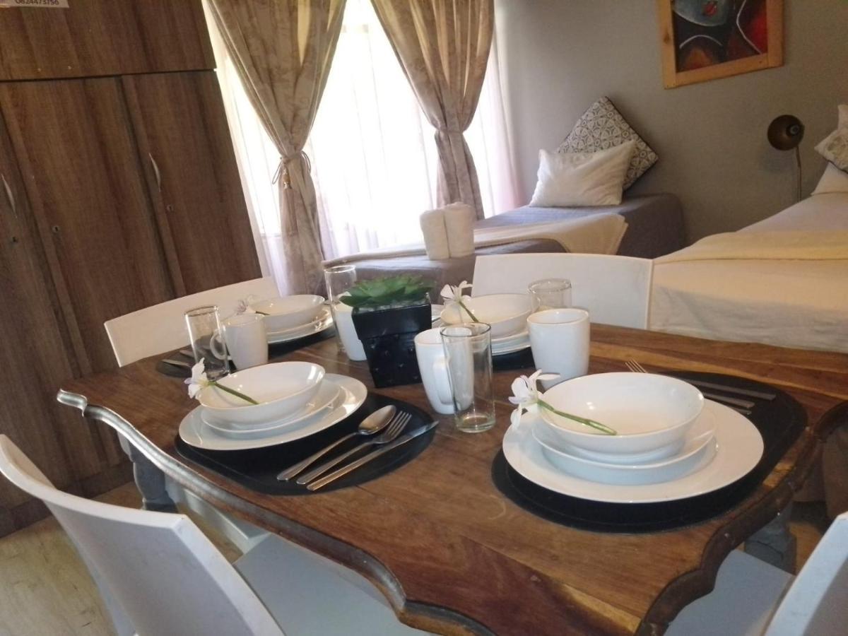 Aandrus Guesthouse Bloemfontein Zewnętrze zdjęcie